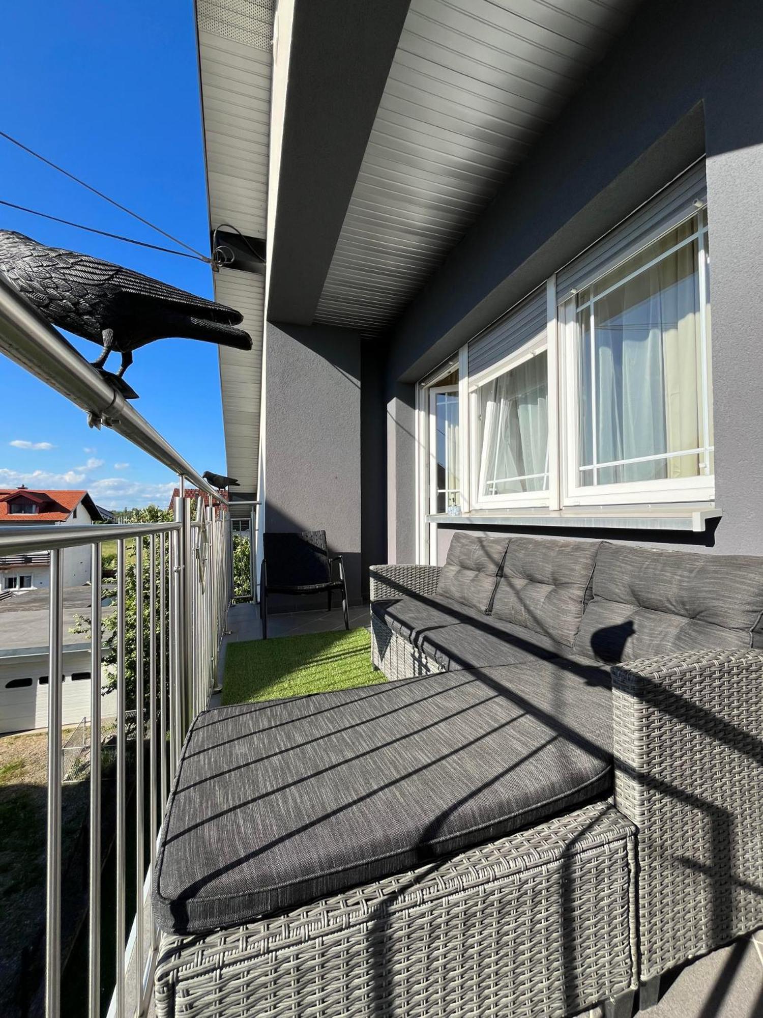 Apartman Tony Deluxe Near Zagreb Airport Velika Gorica Exterior photo